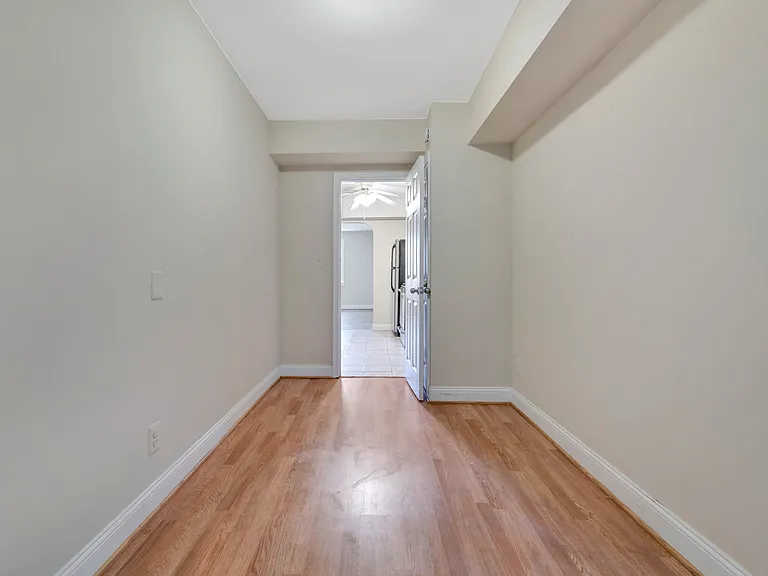 1200 Penn St NE #1 — Photo 10
