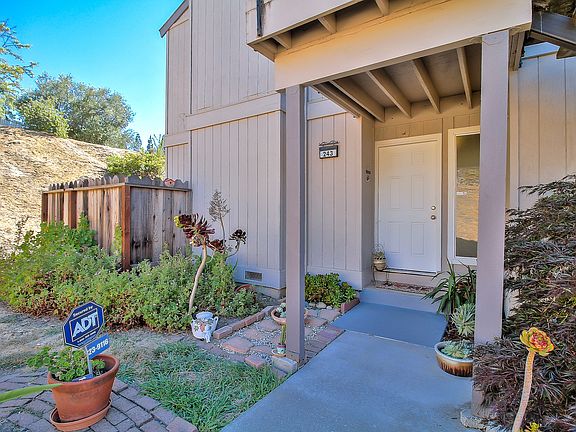 2nd image of 243 Arana Dr
