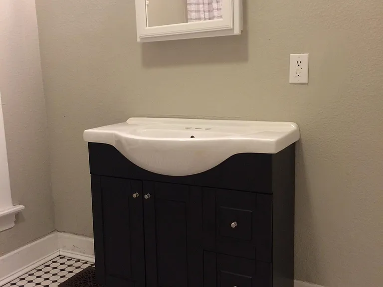419 Pleasant St SE #2 — Photo 9