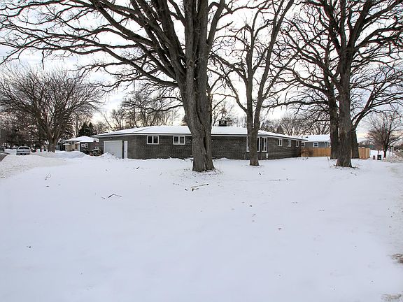 2nd image of 1020 Roberts Rd SW