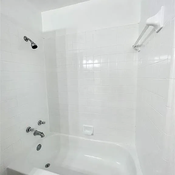 5704 Sterling Green Trl — Photo 36
