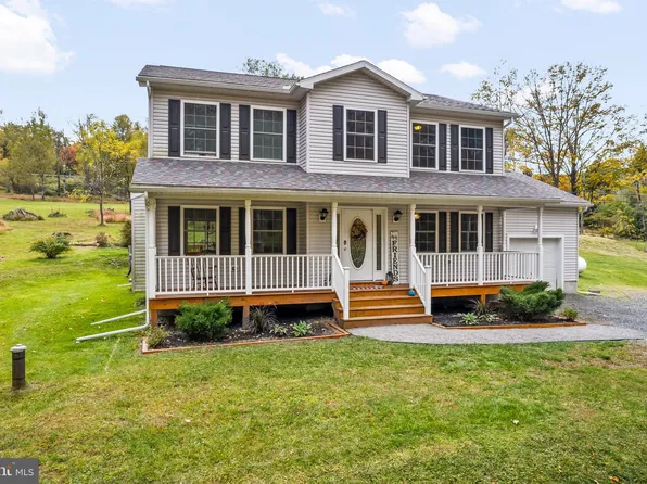 1474 Sullivan Trl, Bartonsville, PA 18372