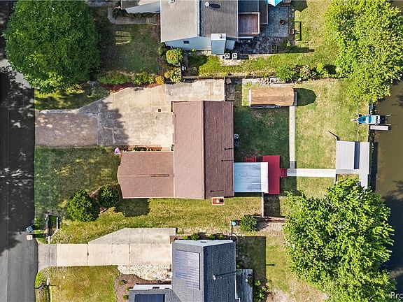 3rd image of 402 Tabb Lakes Dr