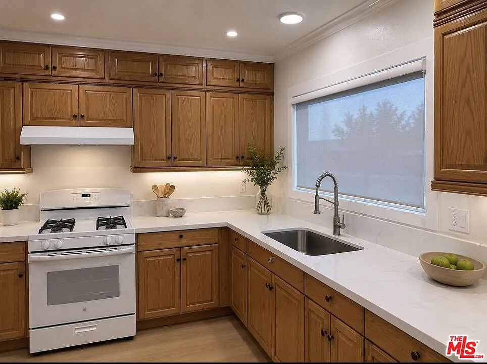 2 bed, 2.0 bath, 1050 sqft, $3,200 — Photo 3
