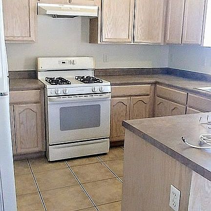 5th image of 1733 W Corte Del Calvo