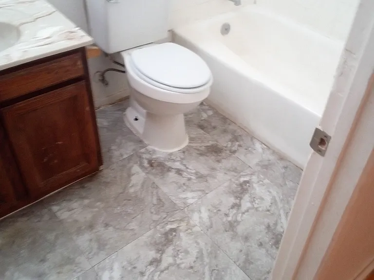 11941 Lee Ave #7 — Photo 16
