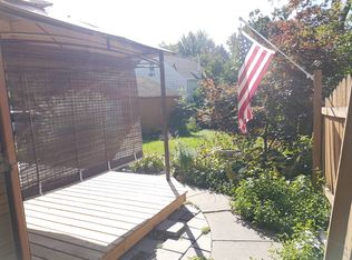 4204 Franklin Ave, Des Moines, IA 50310