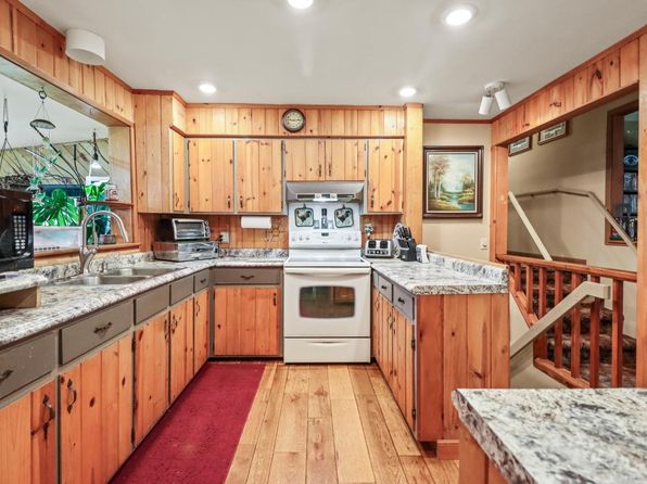 4627 Tanglewood Dr, Eagle River, WI 54521