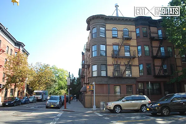 Rented by Citi Habitats | media 35