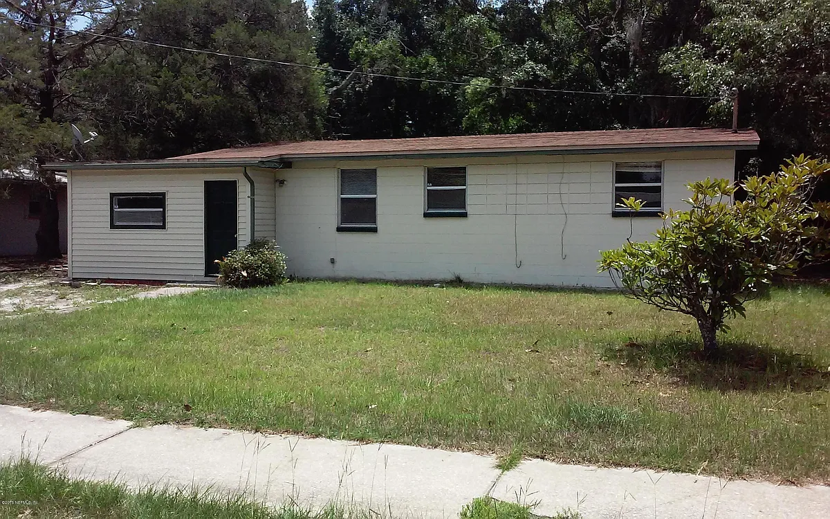 Building Photo - 220 Woodside Dr
