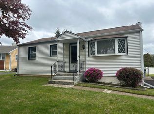 24 E Bristol Rd, Feasterville Trevose, PA 19053