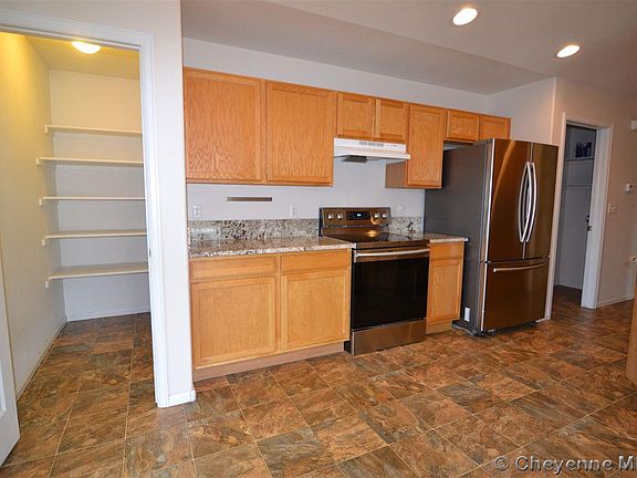 4th image of 5015 Sunny Hill Dr