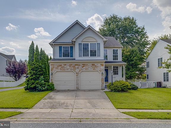 2nd image of 4835 Seven Trails Cir