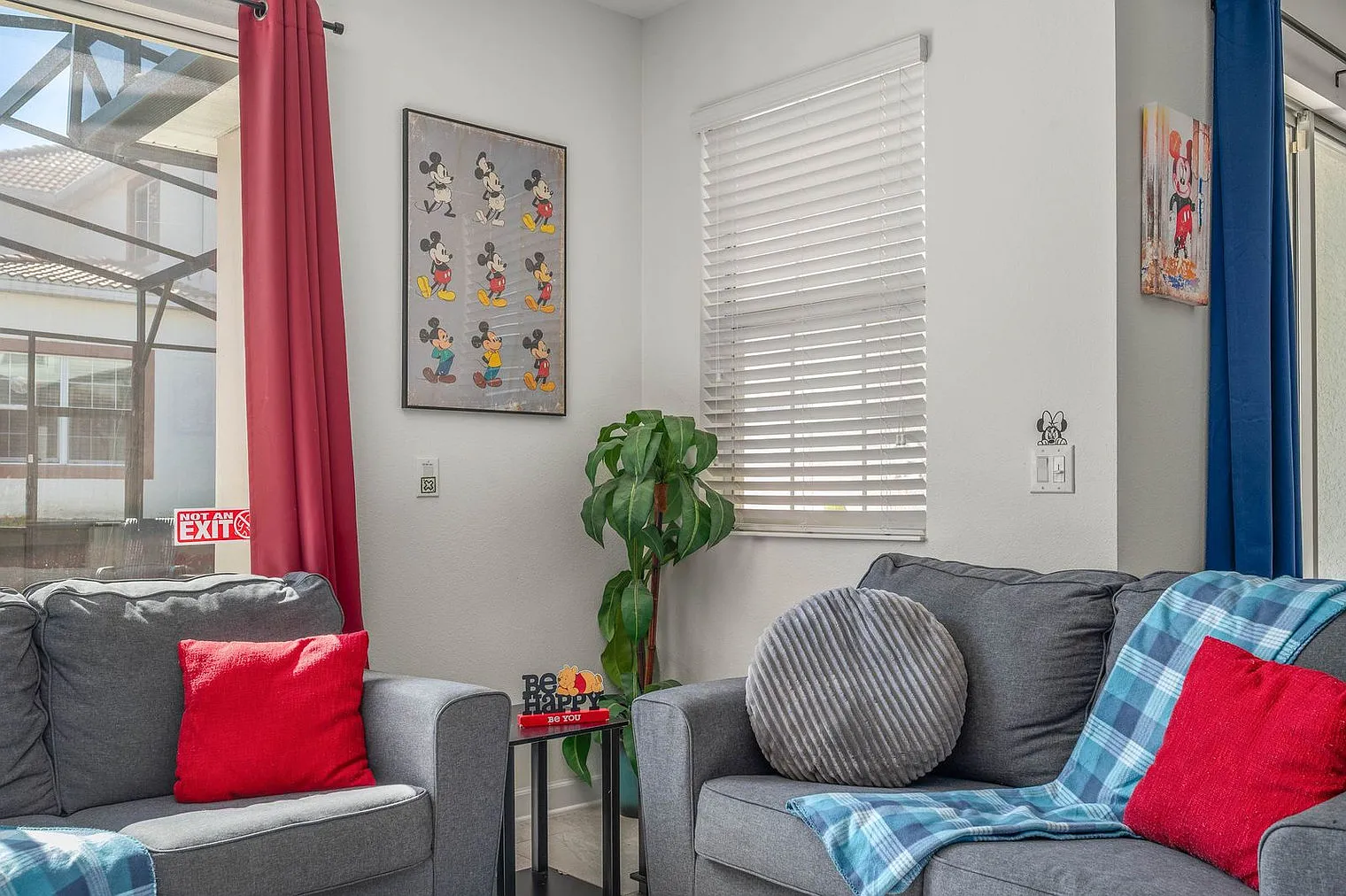 4 bed, 4.0 bath, 2109 sqft, $4,785 — Photo 4