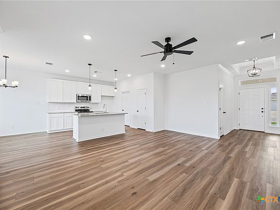 7th image of this home