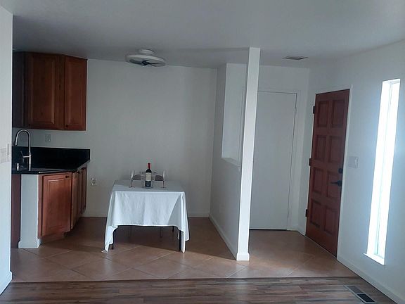 3rd image of 1544 Bailey Rd APT 3
