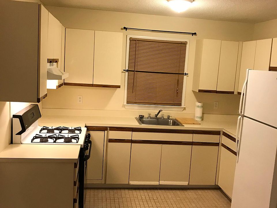 1st image of 113 Cherry Ann St APT 4