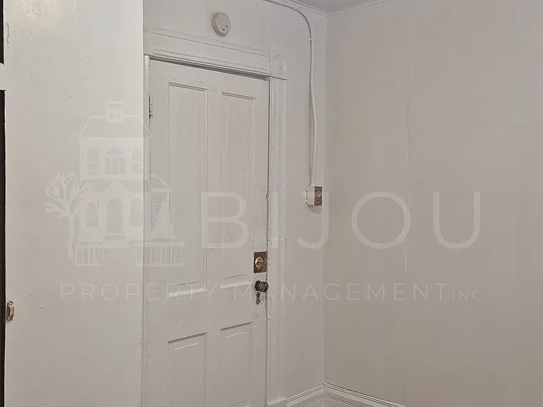 Downtown Rooms — Photo 3