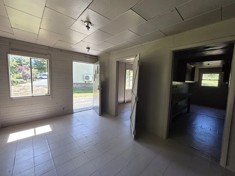 3950 Shoestring Rd — Photo 23