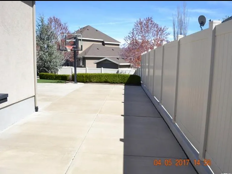 11093 S Alta Crest Dr — Photo 8