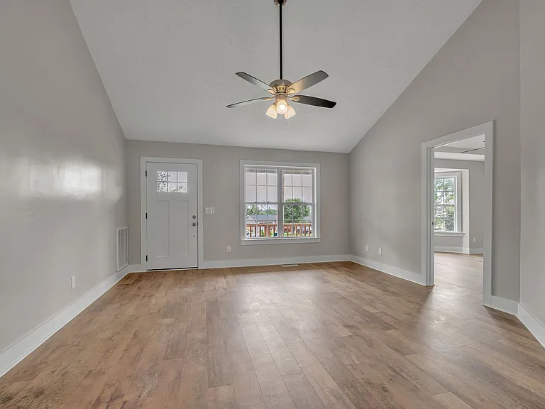 1245 Pierce Rd — Photo 7