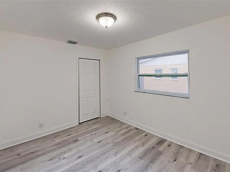 4421 Gandy Cir — Photo 16