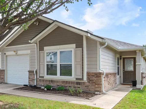1840 Village Park Trl, Burleson, TX 76028