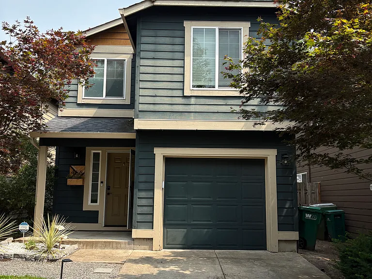 466 Corinne Dr — Photo 1