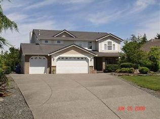 19805 34th St E, Lake Tapps, WA 98391