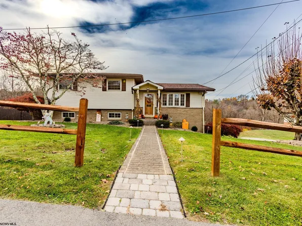 102 Lakeview Dr, Fairmont, WV 26554