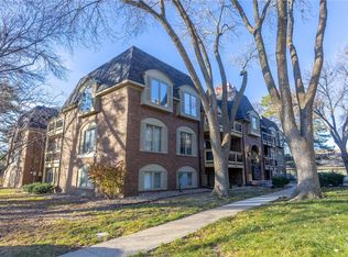 1410 20th St UNIT 2, West Des Moines, IA 50265