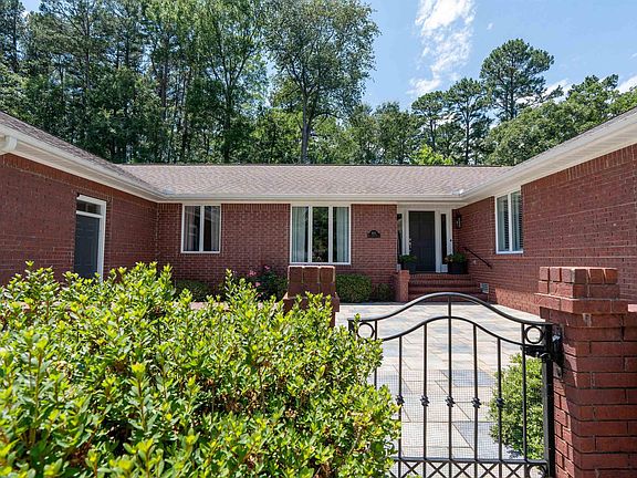 5th image of 1021 Huntington Pl