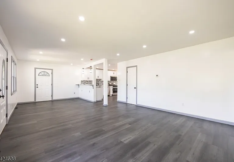 1720 Chews Landing Clementon Rd — Photo 9