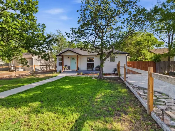 124 Bryn Mawr, San Antonio, TX 78209