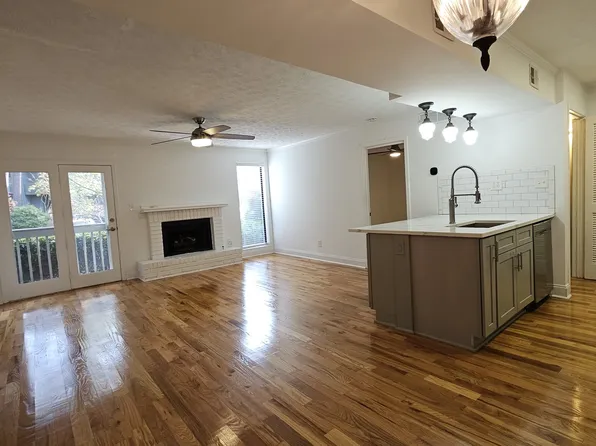 321 Tuxworth Cir, Decatur, GA 30033