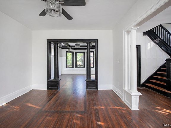 4th image of 708 Webb St