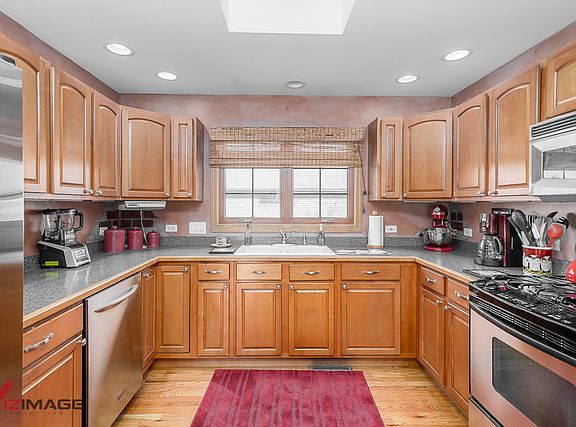 3rd image of 2647 Molly Ct