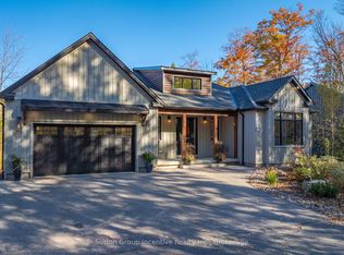 24 Saint Georges Ct, Huntsville, ON P1H 1B1