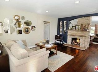 7916 Agnew Ave, Los Angeles, CA 90045