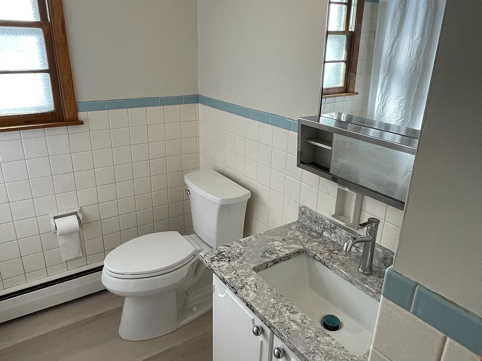 2 bed, 1200 sqft, $1,700 — Photo 4