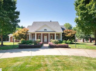 302 Land Grant Dr, Simpsonville, SC 29681