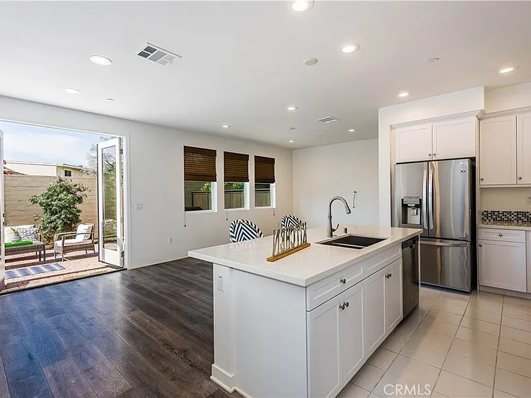 5304 Harvard Way — Photo 5