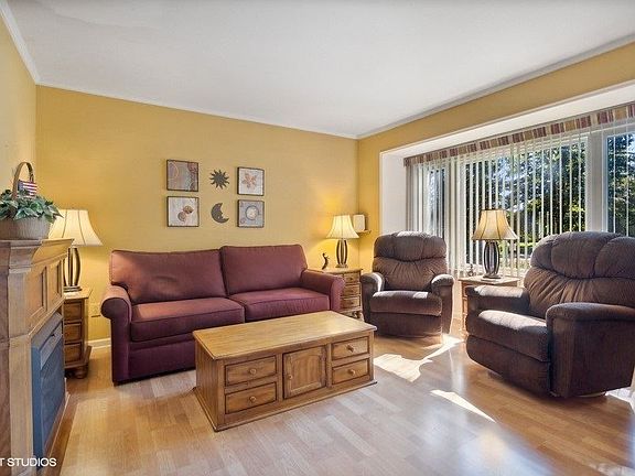 4th image of 20436 W Isola Ave