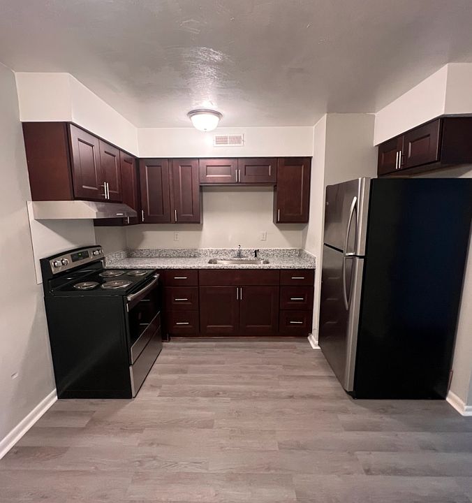 1st image of 8426 Tidewater Dr #8