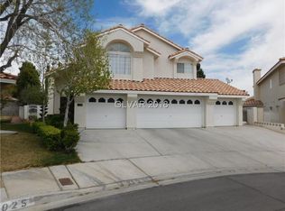 2025 Summit Pointe Dr, Las Vegas, NV 89117