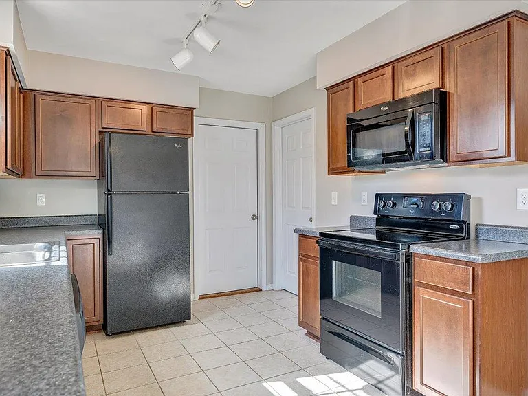 4602 Spring Willow Ln NW — Photo 14