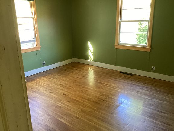 2nd image of 40 Rooney Rd #1