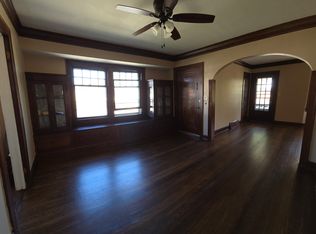 2016 Brown Rd, Lakewood, OH 44107
