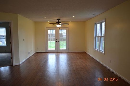 2nd image of 219 E Krick Dr