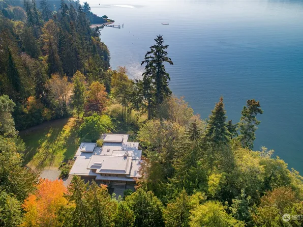 5789 Crystal Springs Drive NE, Bainbridge Island, WA 98110